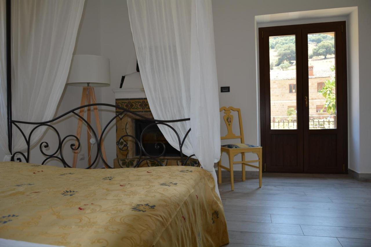 Hotel Antico Borgo Buonanotte San Mauro Castelverde Exterior foto